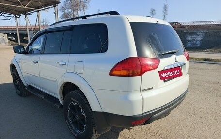 Mitsubishi Pajero Sport II рестайлинг, 2013 год, 1 800 000 рублей, 4 фотография