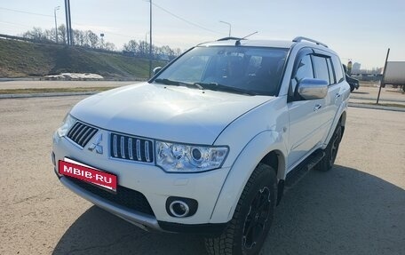 Mitsubishi Pajero Sport II рестайлинг, 2013 год, 1 800 000 рублей, 2 фотография