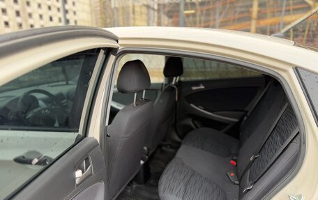 Hyundai Solaris II рестайлинг, 2015 год, 1 250 000 рублей, 3 фотография