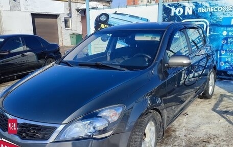 KIA cee'd I рестайлинг, 2011 год, 710 000 рублей, 3 фотография