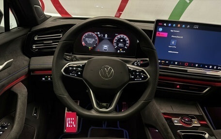 Volkswagen Tiguan, 2024 год, 4 600 000 рублей, 12 фотография