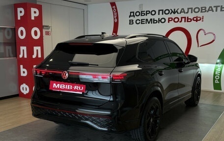 Volkswagen Tiguan, 2024 год, 4 600 000 рублей, 4 фотография