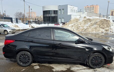 Hyundai Solaris II рестайлинг, 2013 год, 560 000 рублей, 4 фотография