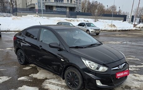 Hyundai Solaris II рестайлинг, 2013 год, 560 000 рублей, 3 фотография