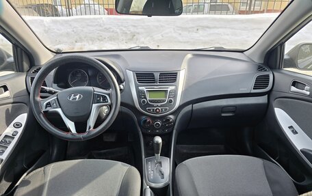 Hyundai Solaris II рестайлинг, 2013 год, 560 000 рублей, 13 фотография