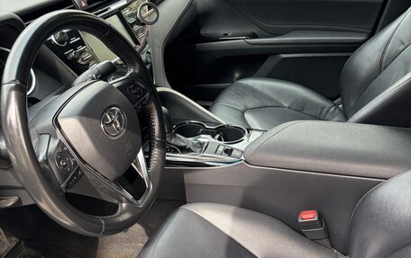 Toyota Camry, 2020 год, 2 590 000 рублей, 8 фотография