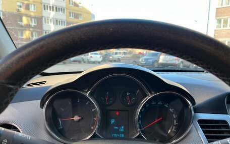 Chevrolet Cruze II, 2012 год, 715 000 рублей, 9 фотография