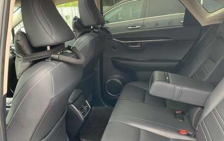 Lexus NX I, 2016 год, 2 650 000 рублей, 4 фотография