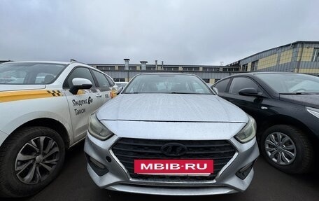 Hyundai Solaris II рестайлинг, 2018 год, 550 000 рублей, 4 фотография