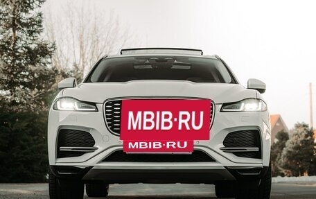 Jaguar F-Pace, 2021 год, 4 100 000 рублей, 12 фотография