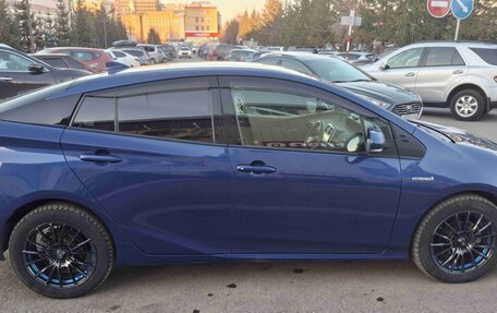 Toyota Prius IV XW50, 2016 год, 1 900 000 рублей, 31 фотография