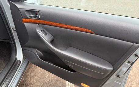 Toyota Avensis III рестайлинг, 2007 год, 900 000 рублей, 19 фотография