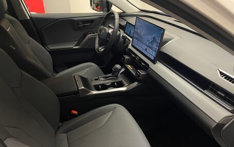 Toyota RAV4, 2025 год, 4 550 000 рублей, 9 фотография