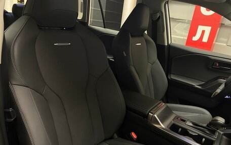 Toyota RAV4, 2025 год, 4 550 000 рублей, 10 фотография