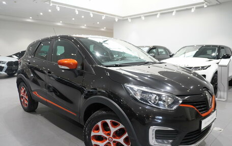 Renault Kaptur I рестайлинг, 2017 год, 1 350 000 рублей, 2 фотография