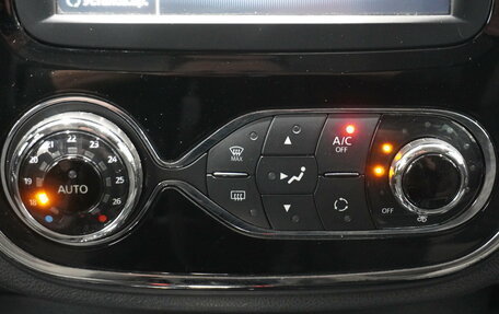 Renault Kaptur I рестайлинг, 2017 год, 1 350 000 рублей, 25 фотография