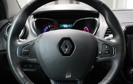 Renault Kaptur I рестайлинг, 2017 год, 1 350 000 рублей, 23 фотография