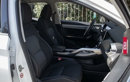 Geely Coolray I, 2023 год, 1 580 000 рублей, 8 фотография