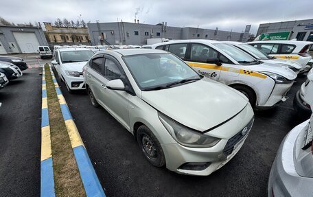 Hyundai Solaris II рестайлинг, 2017 год, 650 000 рублей, 3 фотография