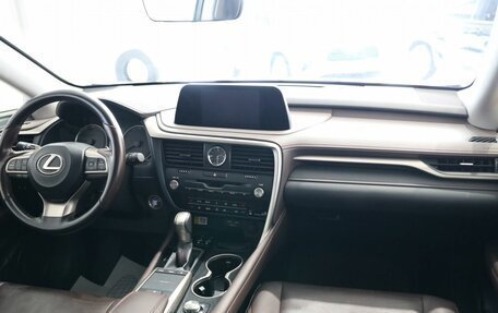 Lexus RX IV рестайлинг, 2021 год, 5 750 000 рублей, 16 фотография