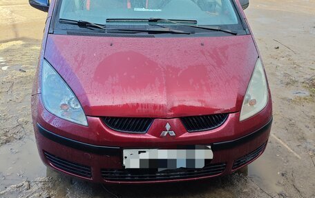 Mitsubishi Colt VI рестайлинг, 2006 год, 300 000 рублей, 1 фотография