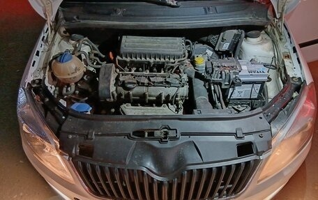 Skoda Fabia II, 2011 год, 320 000 рублей, 10 фотография