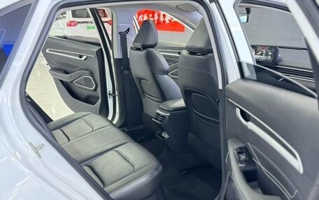 Geely Emgrand, 2022 год, 1 235 000 рублей, 9 фотография