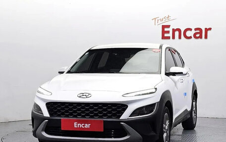 Hyundai Kona I, 2022 год, 1 574 000 рублей, 2 фотография