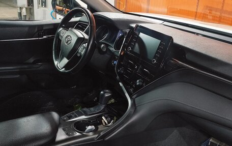 Toyota Camry, 2021 год, 3 530 000 рублей, 13 фотография