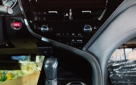 Toyota Camry, 2021 год, 3 530 000 рублей, 15 фотография