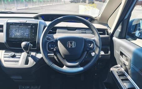 Honda Freed II, 2021 год, 1 360 000 рублей, 6 фотография