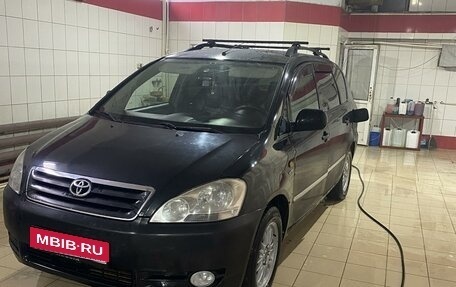 Toyota Avensis Verso I рестайлинг, 2002 год, 849 000 рублей, 1 фотография
