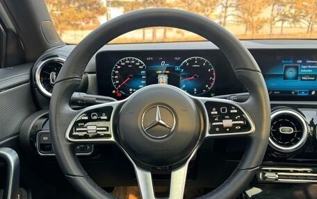 Mercedes-Benz A-Класс, 2022 год, 1 880 000 рублей, 11 фотография