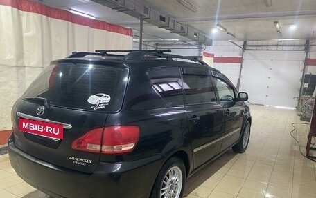 Toyota Avensis Verso I рестайлинг, 2002 год, 849 000 рублей, 3 фотография