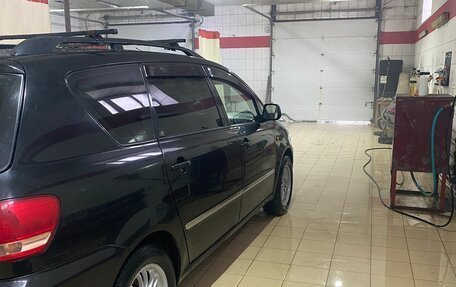 Toyota Avensis Verso I рестайлинг, 2002 год, 849 000 рублей, 17 фотография