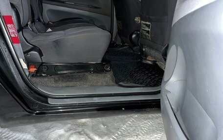 Toyota Avensis Verso I рестайлинг, 2002 год, 849 000 рублей, 20 фотография