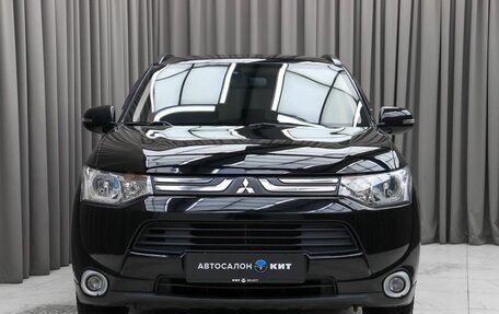 Mitsubishi Outlander III рестайлинг 3, 2012 год, 1 490 000 рублей, 2 фотография