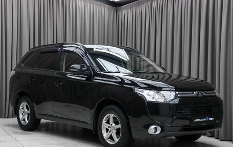 Mitsubishi Outlander III рестайлинг 3, 2012 год, 1 490 000 рублей, 3 фотография