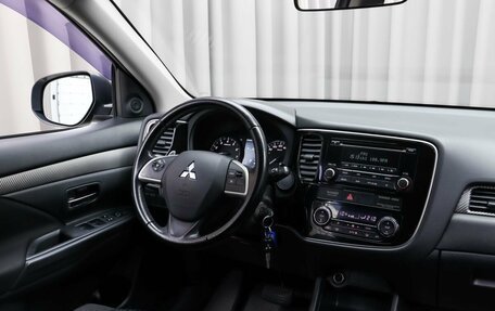 Mitsubishi Outlander III рестайлинг 3, 2012 год, 1 490 000 рублей, 7 фотография