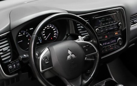 Mitsubishi Outlander III рестайлинг 3, 2012 год, 1 490 000 рублей, 8 фотография