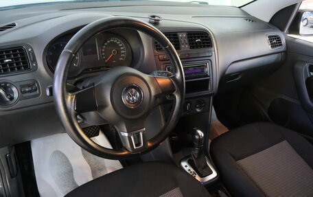 Volkswagen Polo VI (EU Market), 2011 год, 729 000 рублей, 12 фотография