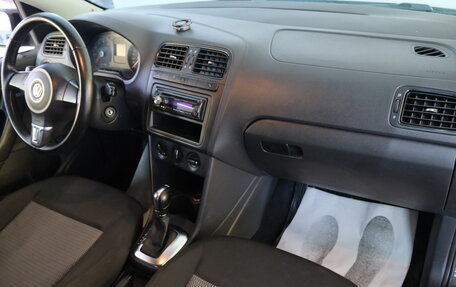 Volkswagen Polo VI (EU Market), 2011 год, 729 000 рублей, 19 фотография