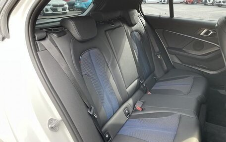 BMW 1 серия, 2022 год, 1 687 000 рублей, 14 фотография