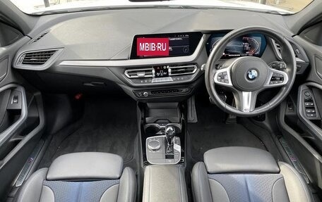 BMW 1 серия, 2022 год, 1 687 000 рублей, 7 фотография