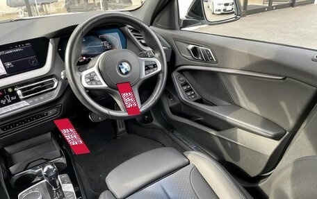 BMW 1 серия, 2022 год, 1 687 000 рублей, 8 фотография