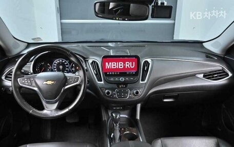 Chevrolet Malibu IX, 2022 год, 1 420 000 рублей, 7 фотография