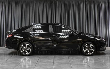 Hyundai Elantra, 2023 год, 2 200 000 рублей, 5 фотография