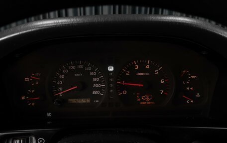 Toyota Land Cruiser 100 рестайлинг 2, 1998 год, 1 669 000 рублей, 17 фотография