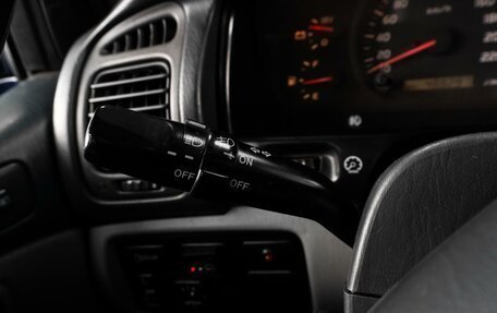 Toyota Land Cruiser 100 рестайлинг 2, 1998 год, 1 669 000 рублей, 23 фотография