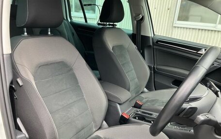 Volkswagen Golf VII, 2018 год, 1 250 000 рублей, 9 фотография